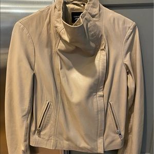 Women’s beige leather jacket size M